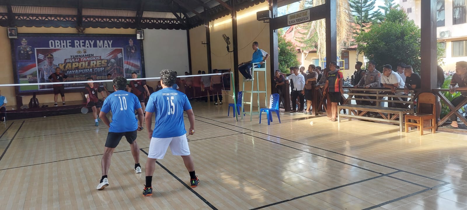 Tampak partai final Bulutangkis Kapolres Cup I 2026