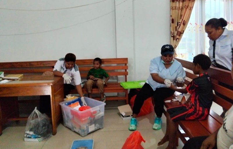 Puskesmas Waibu ketika melakukan Screening penyakit Malaria di Gereja GIDI Jemaa Antiokhia