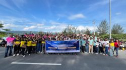 Horison Papua Rayakan HUT ke-23 MGM dengan Aksi Bersih Pantai Holtekamp