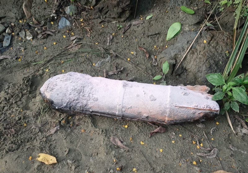 Tampak Bom Mortir sisa Perang Dunia II di Kali Ariyau