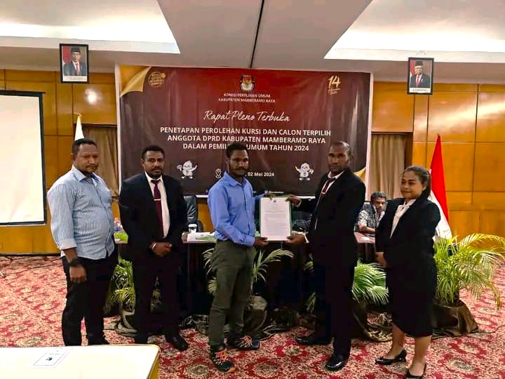 Ini Daftar Lengkap Anggota DPRD Mambramo Raya Ditetapkan KPU