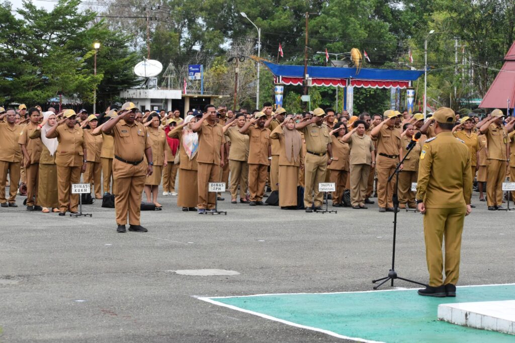 Pimpin Apel Perdana Usai Dilantik Sebagai Pj Bupati Jayapura, Ini Harapan Semuel Siriwa