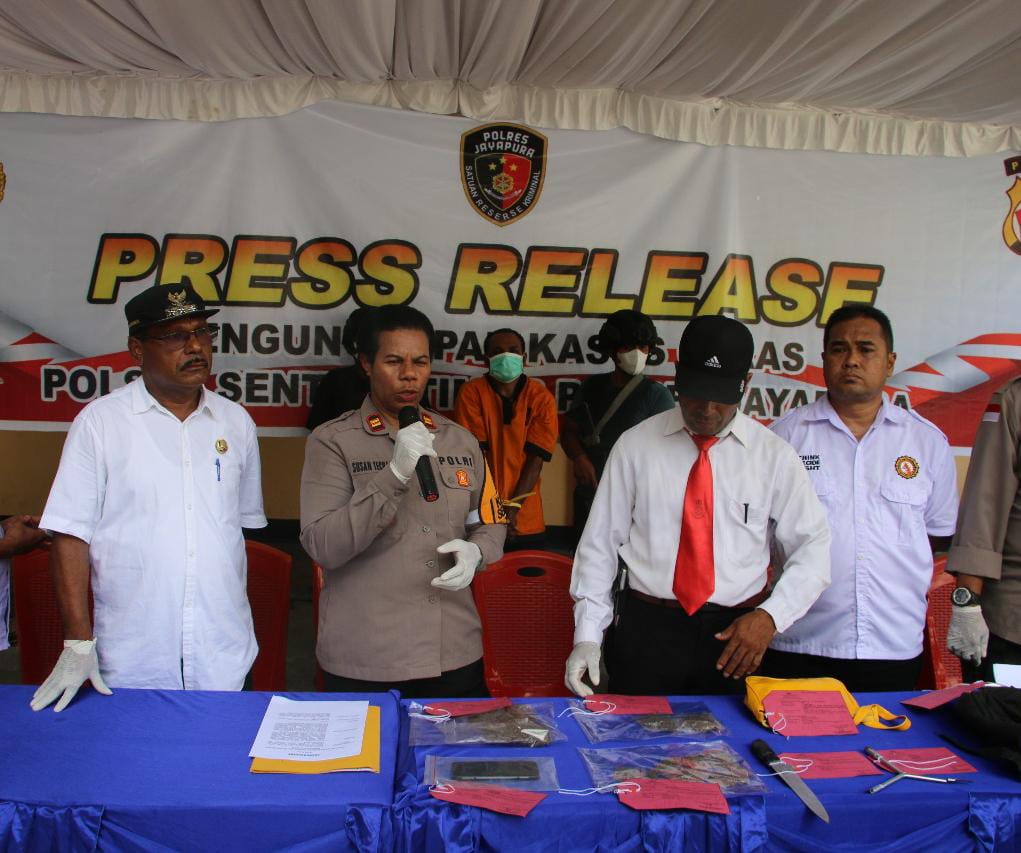 Residivis RA Ditangkap: Polsek Sentani Timur Hentikan Teror Jambret dan Peredaran Ganja