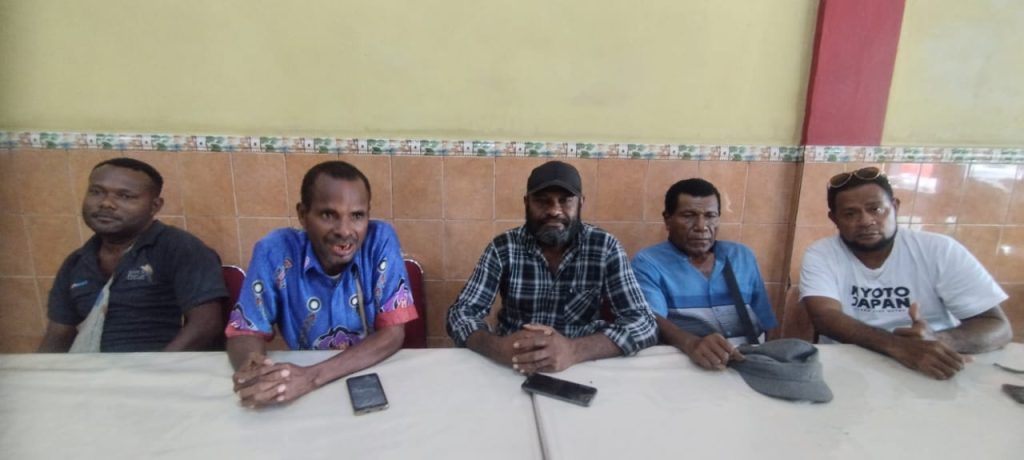 Tokoh Adat dan Pemuda Sentani Minta MK Tolak Gugatan Paslon 03