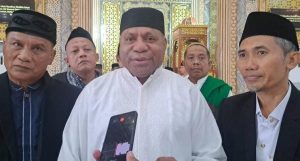 Mathius Fakhiri: Idul Fitri Momentum Memperkuat Keberagaman Papua