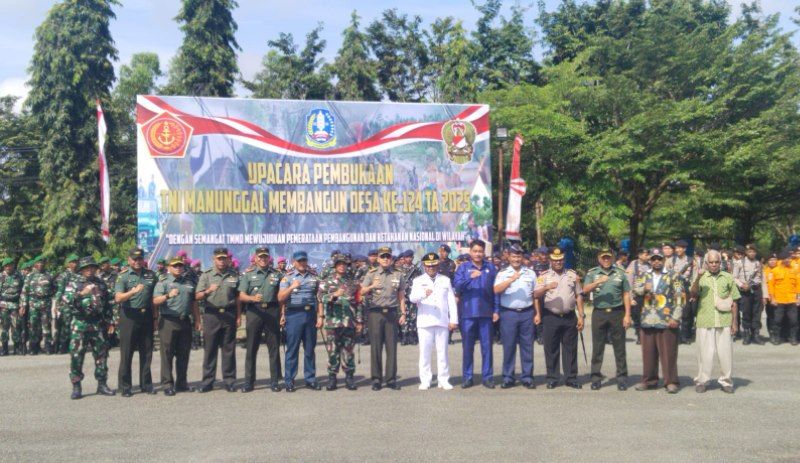 TMMD ke-124 Resmi Dibuka, Wabup Jayapura Haris Yocku: Wujud Nyata Sinergi Bangun Daerah