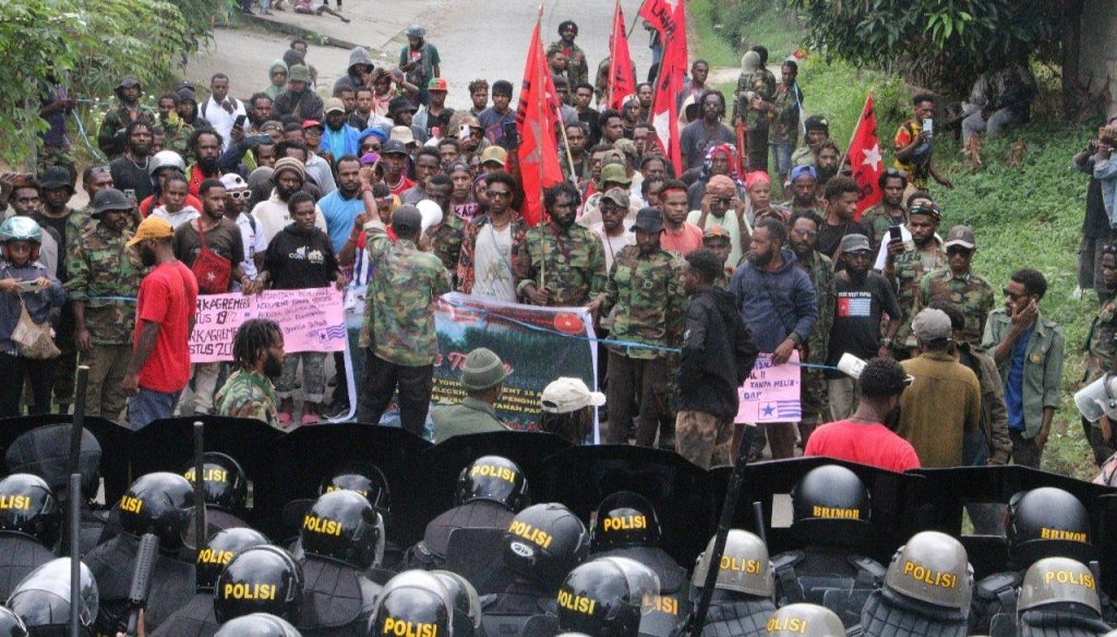 Polres Jayapura Bubarkan Aksi KNPB di Pos 7 Sentani