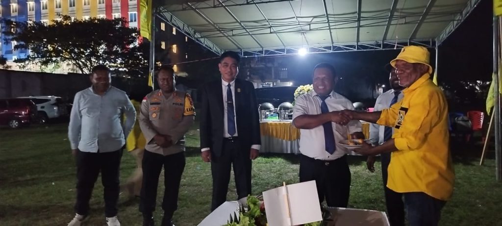 HUT Ke-61 Partai Golkar, Bupati Yunus Wonda: Pasar Murah Jadi Bukti Nyata Kepedulian untuk Rakyat