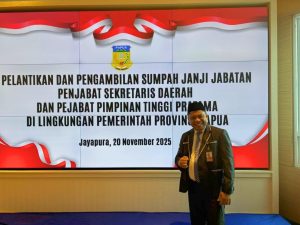 Dari Anak Guru Injil ke Sekda Papua, Jejak Iman Lukas Christian Sohilait