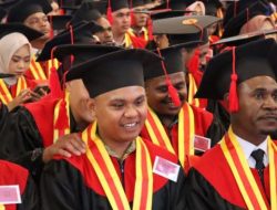 Pesan Tegas untuk Lulusan: STIH Manokwari Minta Alumni Tak Lupakan Almamater
