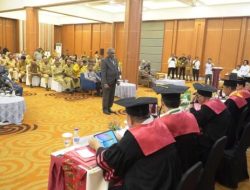 Doktor di Tengah Tugas Negara, Abisai Rollo Tegaskan Kepemimpinan Tak Boleh Berhenti Belajar