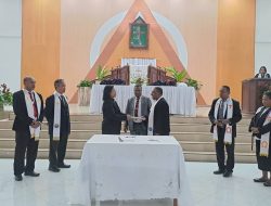 Momen Haru dan Sukacita, GKI Petrus Amban Resmi Berganti Pemimpin