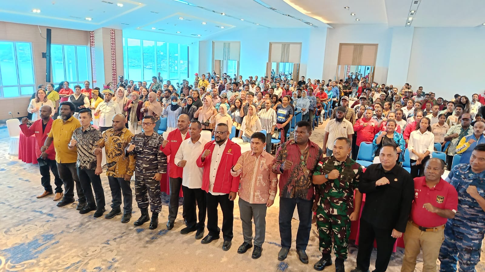 Tampak foto bersama usai diskusi publik
