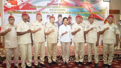 Lantik PPIR Se-Tanah Papua, Yanni Serukan Gerakan Pengabdian Tanpa Batas untuk Kemajuan Rakyat