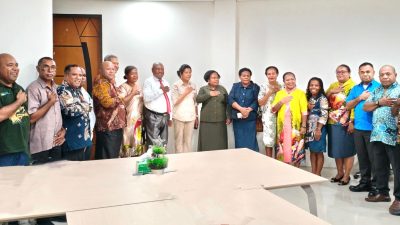 Yanni bersama pimpinan beserta anggota MRP Papua