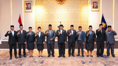 Gubernur Fakhiri Kembali Rombak Birokrasi, 20 Pejabat Dilantik untuk Percepat Program Papua Cerah