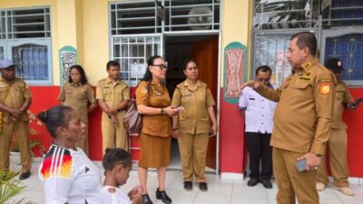 Sidak PPDB, Wawali Jayapura Ingatkan Sekolah, Jangan Bebani Orang Tua Dengan Pungutan