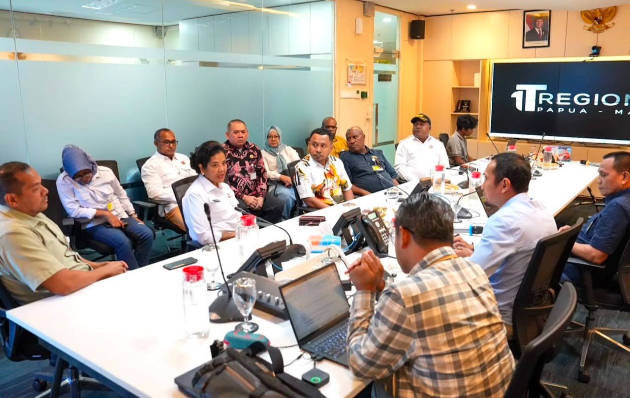 Tampak pertemuan Fraksi Gerindra DPR-Papua bersama GM Pertamina Patra Niaga Regional Maluku-Papua