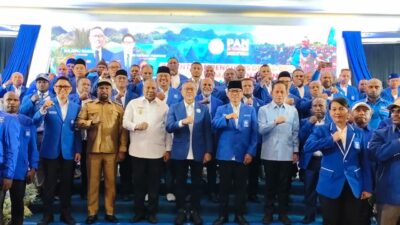 Zulhas Lantik Pengurus PAN se-Papua Raya, Targetkan Enam Kursi DPR RI untuk Putra-Putri Papua