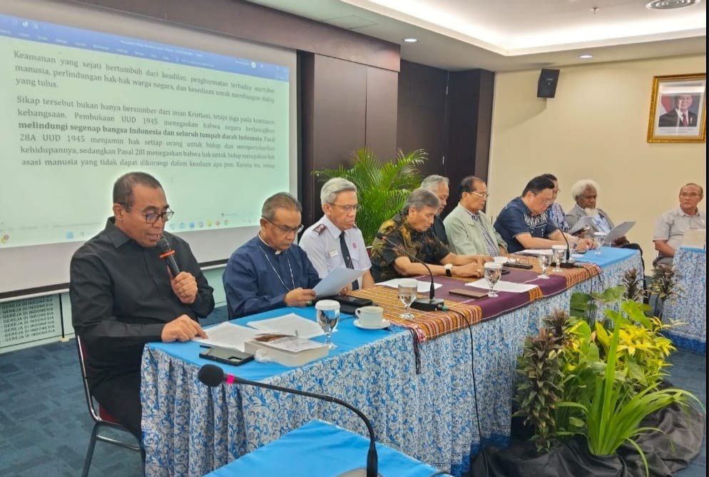 Tampak sejumlah pimpinan organisasi Gereja ketika menyampaikan pernyataan sikap