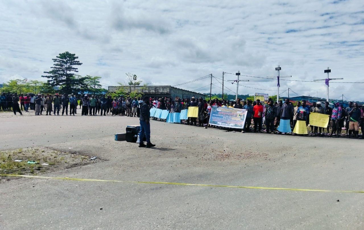 Tampak Demo Damai di Kenyam