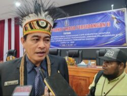DPRK Jayapura Dukung FDS 2026, Ketua Dewan Ajak Masyarakat Kenakan Atribut Budaya Papua