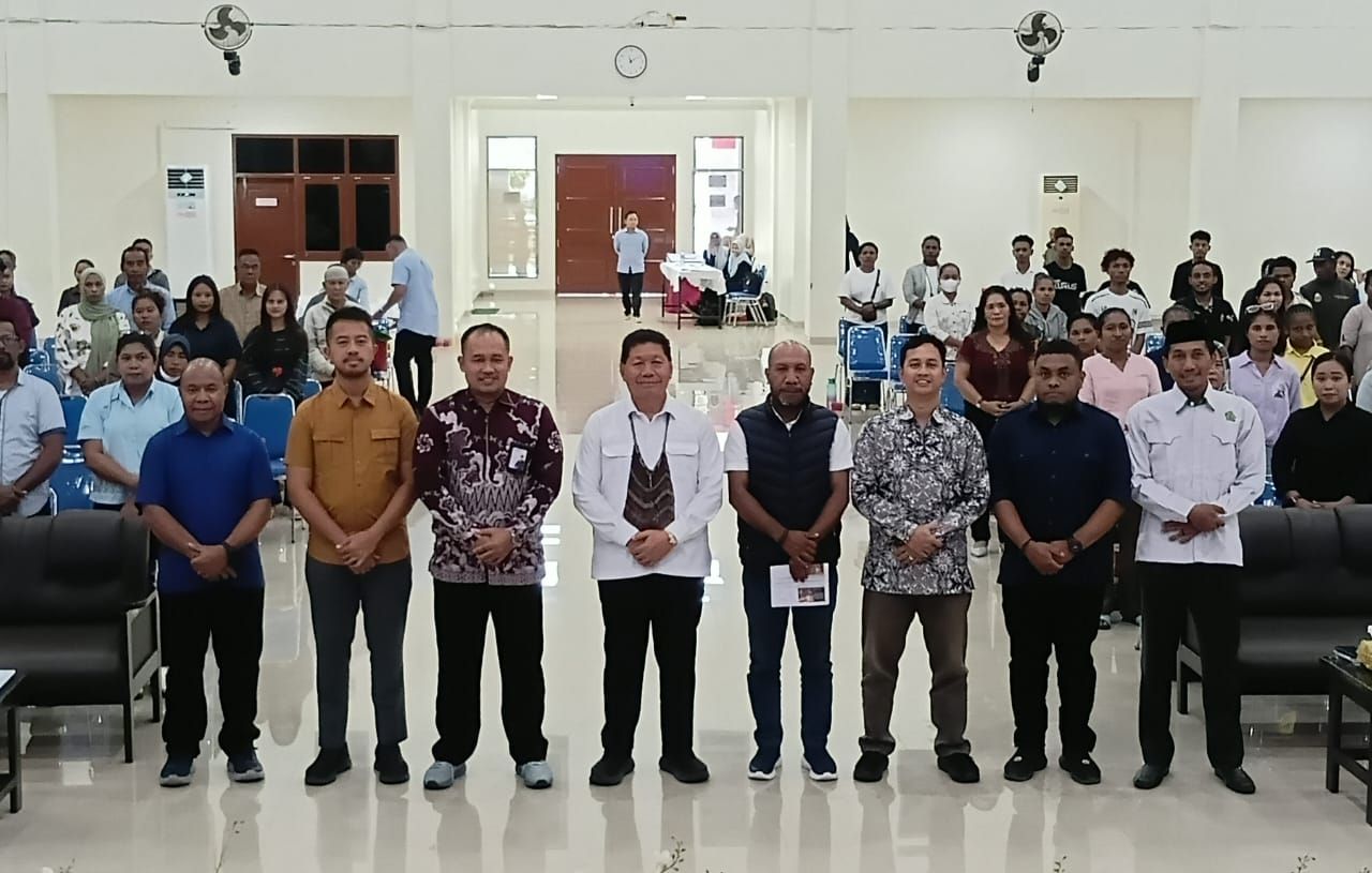 Nampak para narasumber, Tonny Tesar, S.Sos., Anggota Komisi XIII DPR-RI, Staf Ahli BPIP-RI, Gifli Buinei,