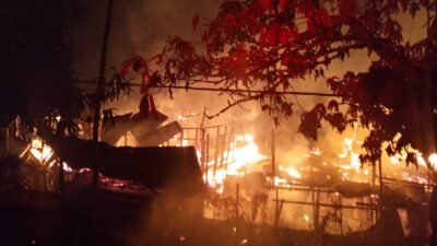 Dua Rumah di Kampung Netar Ludes Terbakar, Polisi Selidiki Dugaan Korsleting Listrik