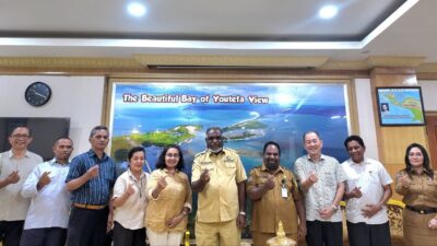 Walikota Abisai Rollo Dukung Kontingen Pesparani II Jayapura Menuju Biak