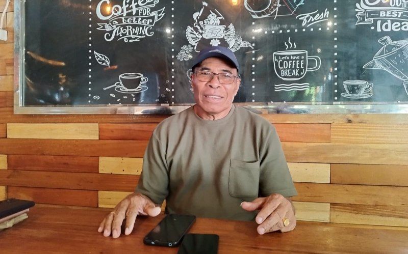 Origenes Kawai, Tokoh Adat Papua, Ondoafi Kampung Bambar