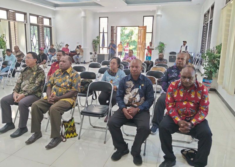 Tampak Sejumlah kepala OPD mengikuti pelantikan